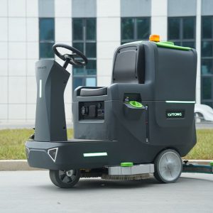 fregadora de suelos con conductor sentado s7– 130L