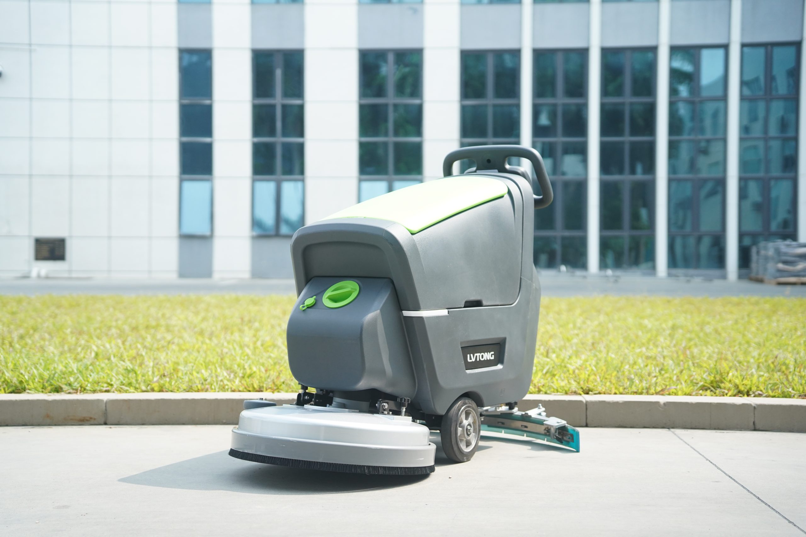 Fregadora de suelos con conductor a pie s5 – 65l - Imagen 3